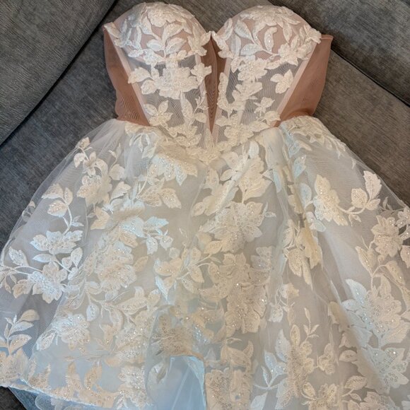 Rosie Etienne Mara Floral Applique Mini Dress with Gloves Size 2 - Picture 3 of 6